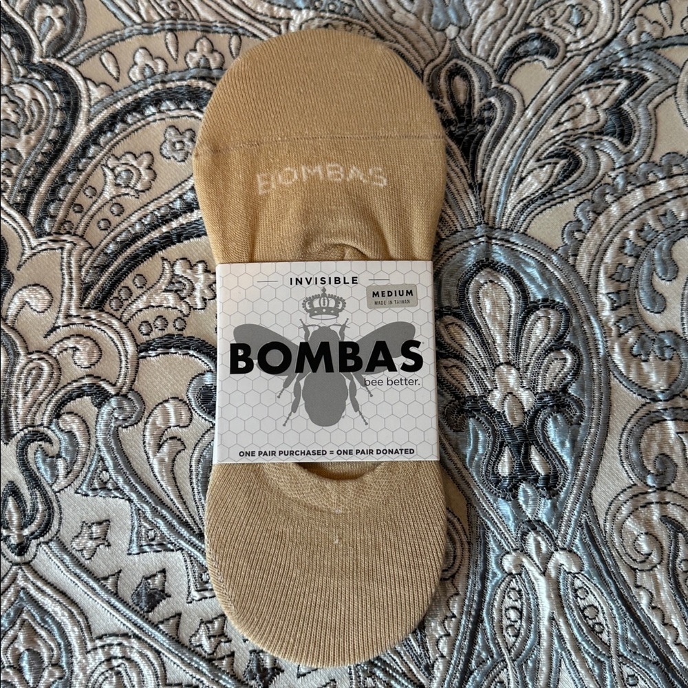 Bombas Beige Invisible Socks Medium NWT